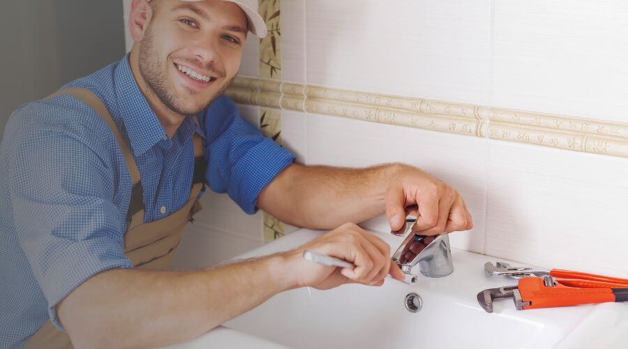 Professional toilet repair services in San Diego
